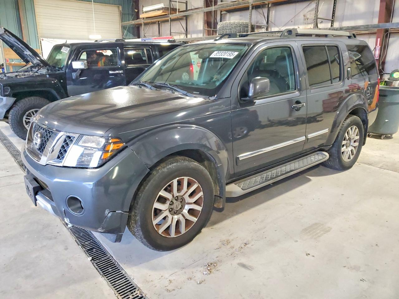 2011 NISSAN PATHFINDER