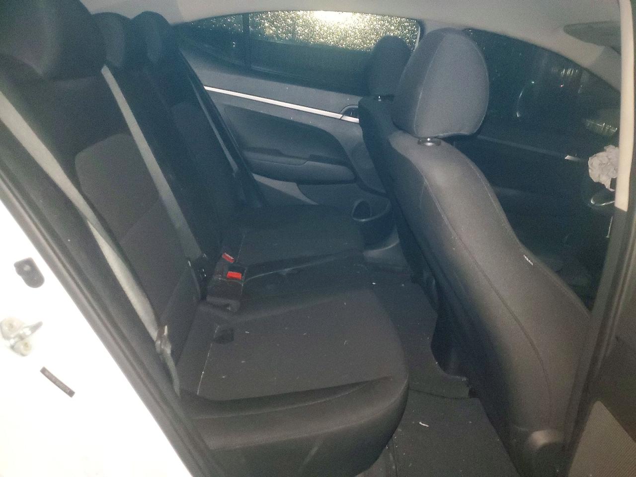 2019 HYUNDAI ELANTRA SE photo 19