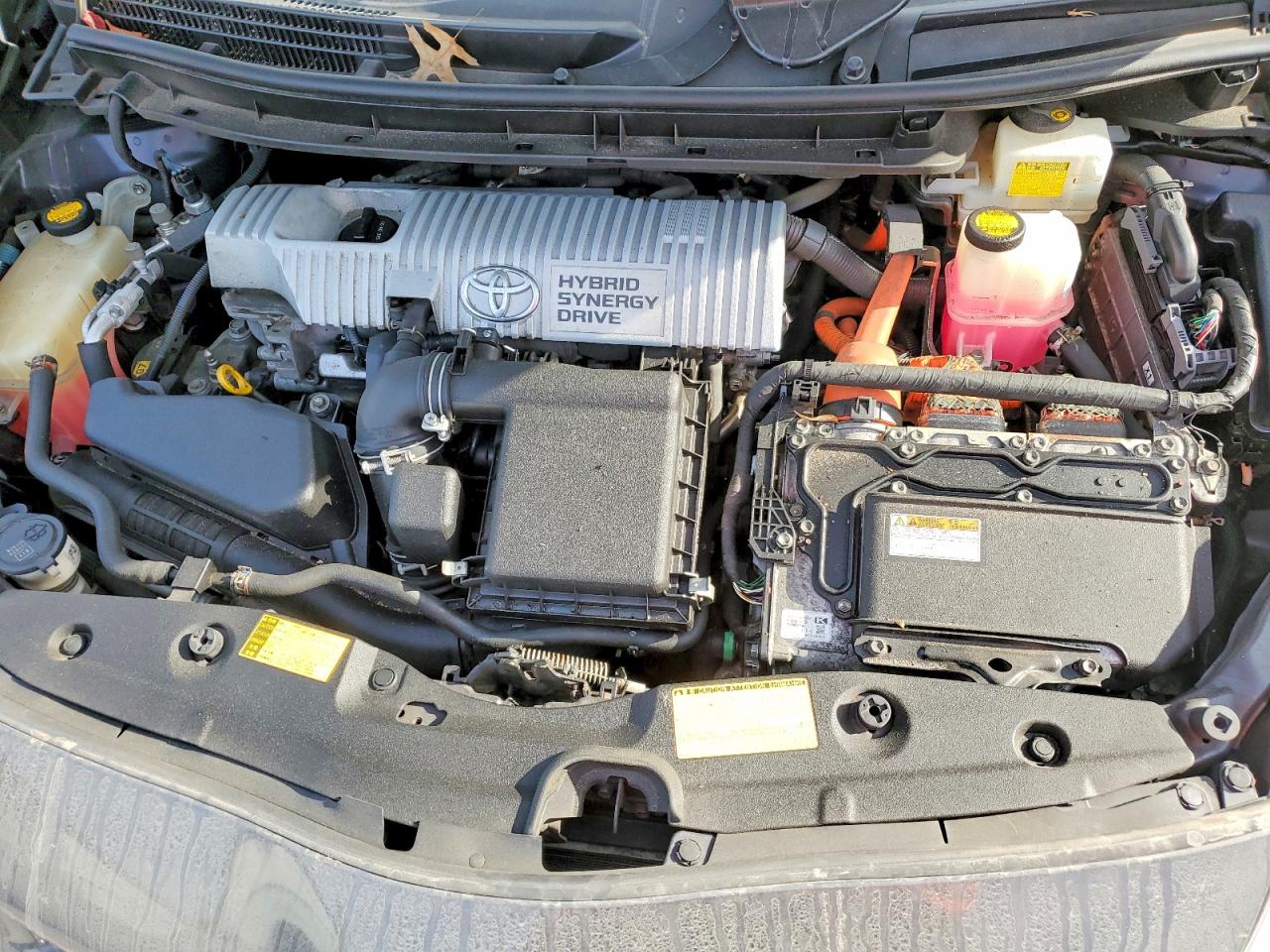 2013 TOYOTA PRIUS photo 31