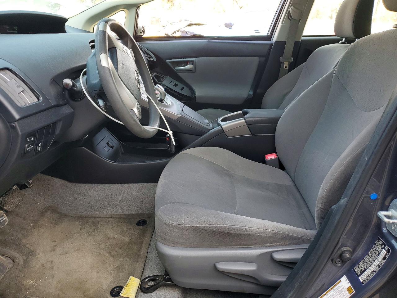 2013 TOYOTA PRIUS photo 19