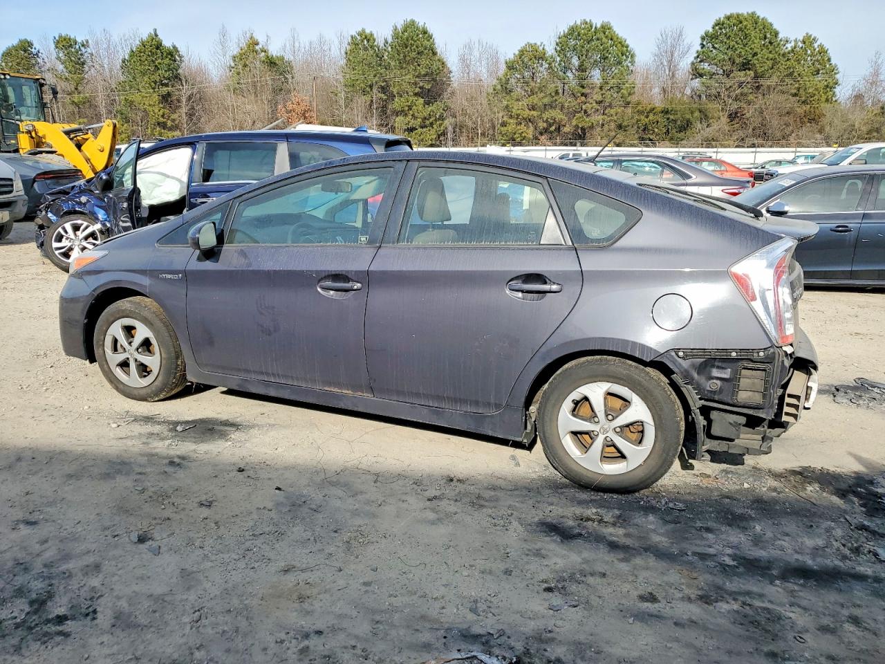 2013 TOYOTA PRIUS photo 4