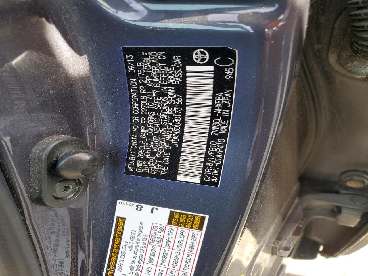2013 TOYOTA PRIUS photo 37