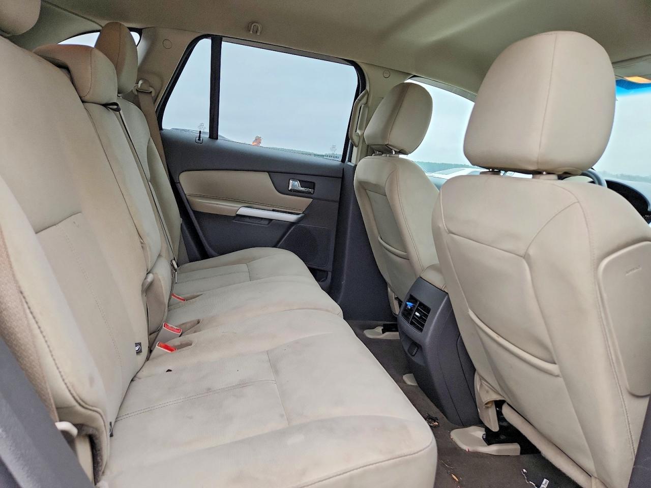 2014 FORD EDGE SE photo 19