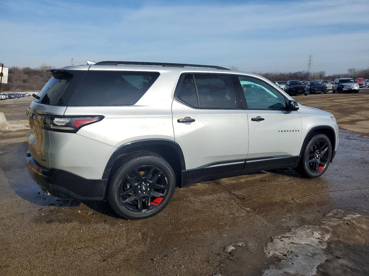 2020 CHEVROLET TRAVERSE PREMIER photo 3