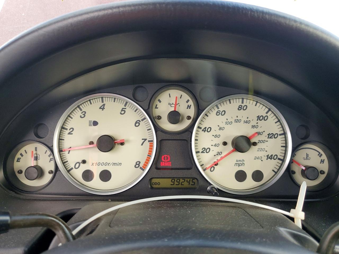 2003 MAZDA MX-5 MIATA BASE photo 9