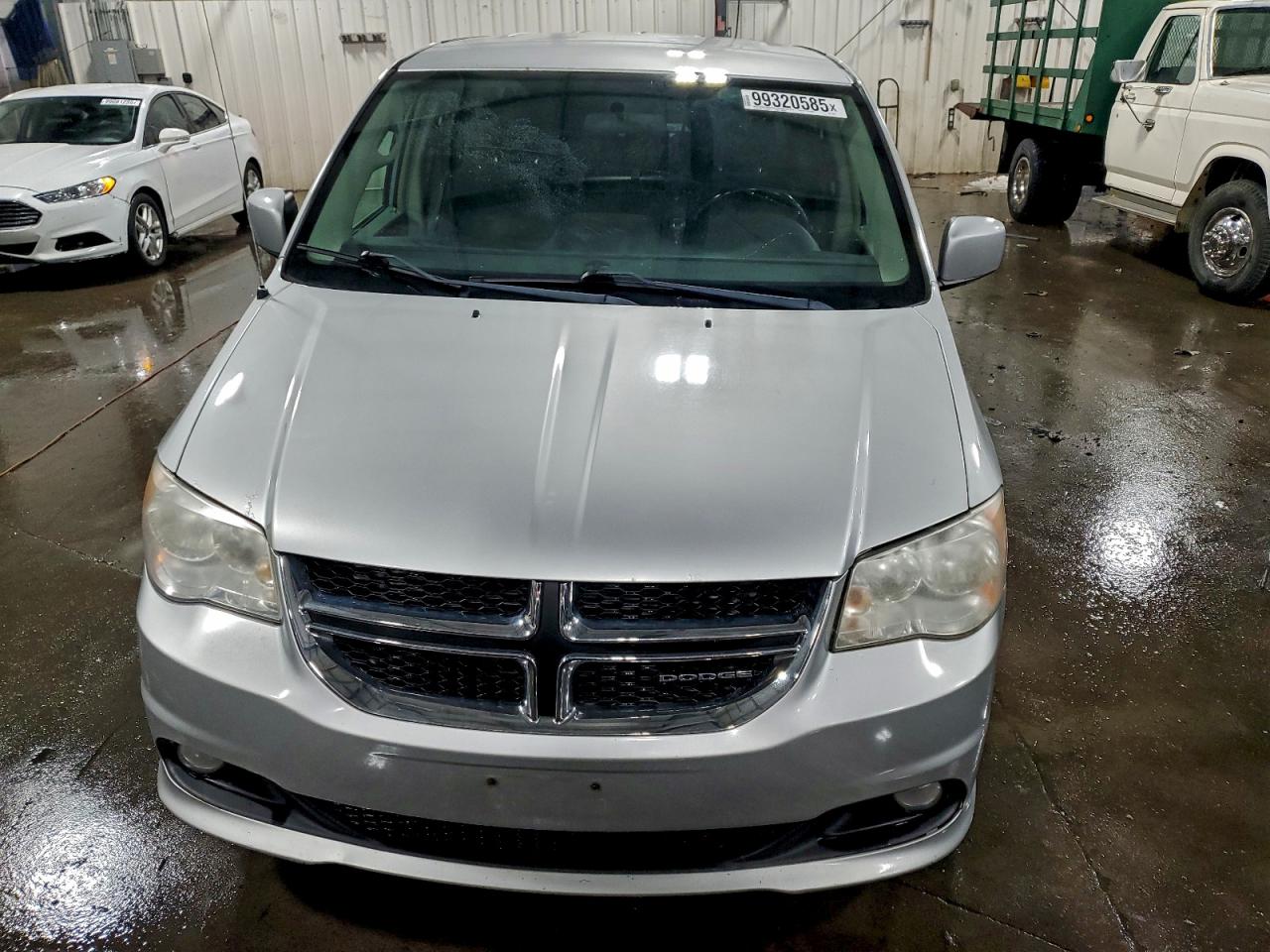 2012 DODGE GRAND CARAVAN CREW photo 5