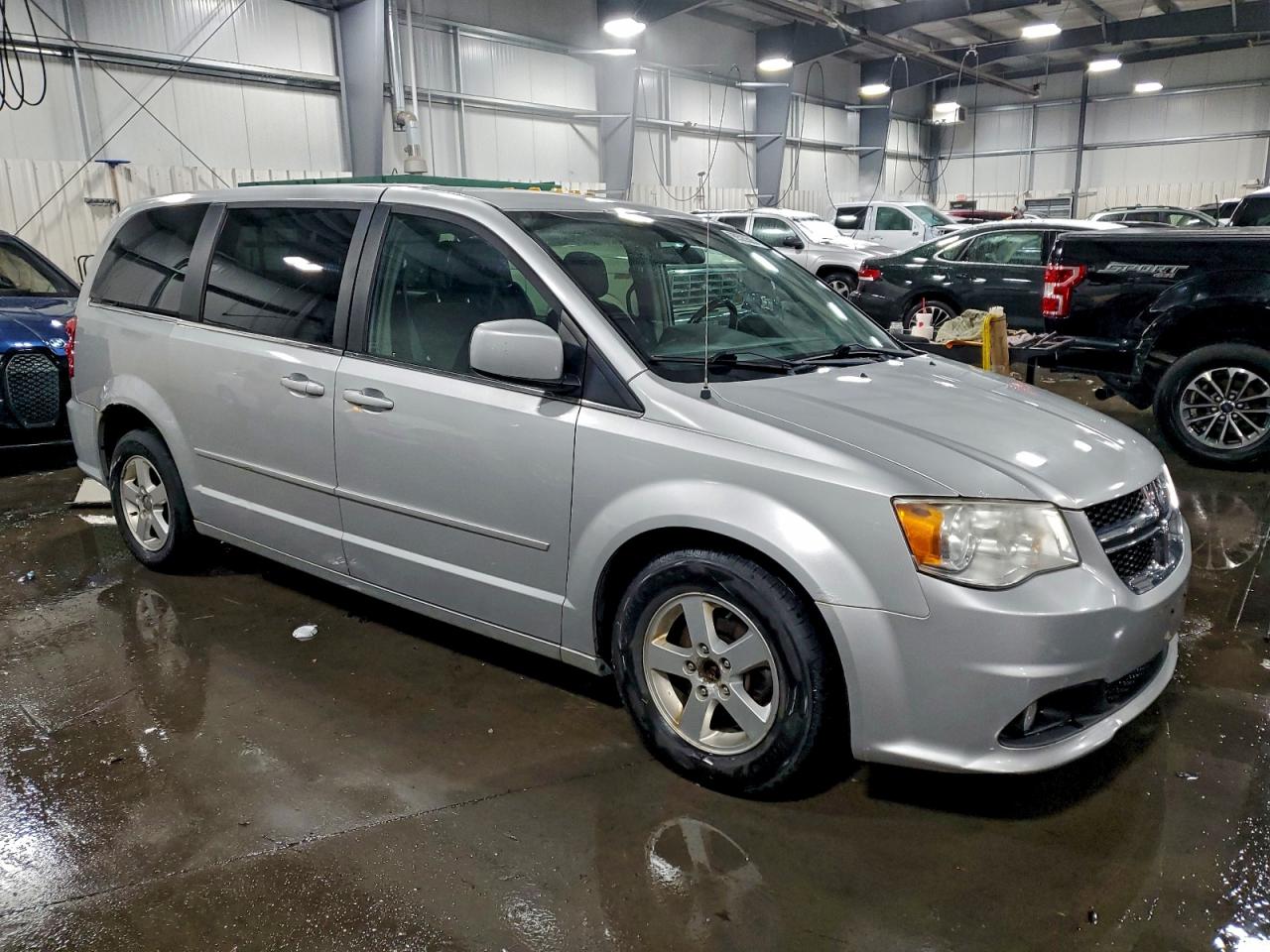 2012 DODGE GRAND CARAVAN CREW photo 4