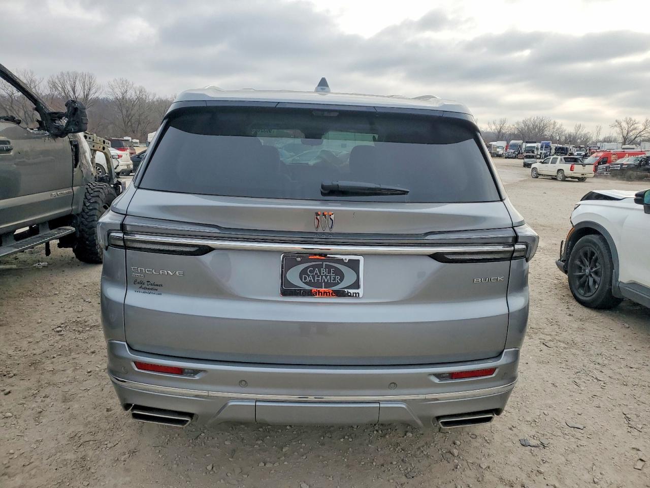 2025 BUICK ENCLAVE AVENIR photo 11