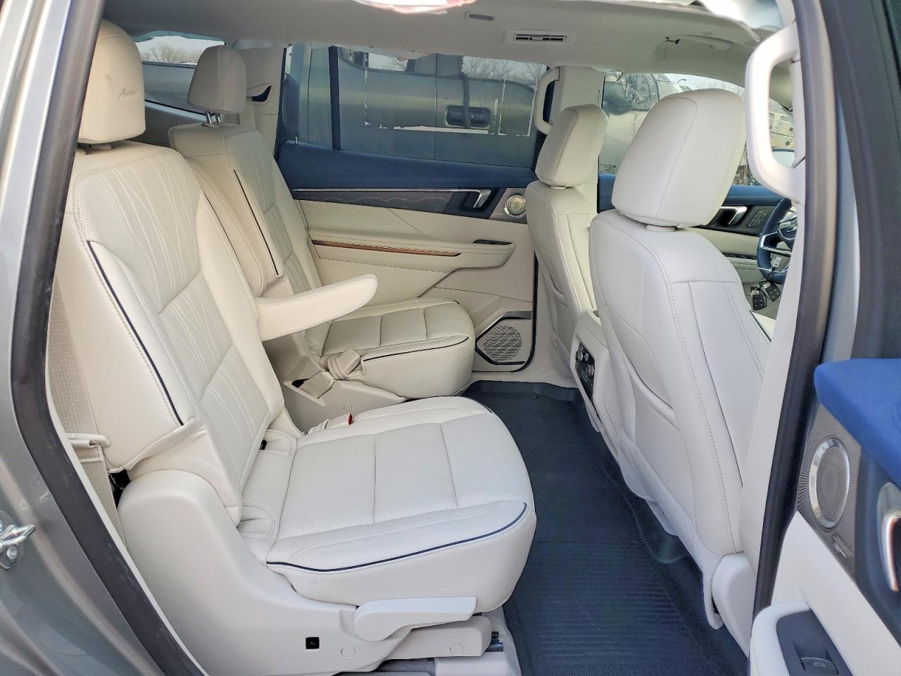 2025 BUICK ENCLAVE AVENIR photo 21