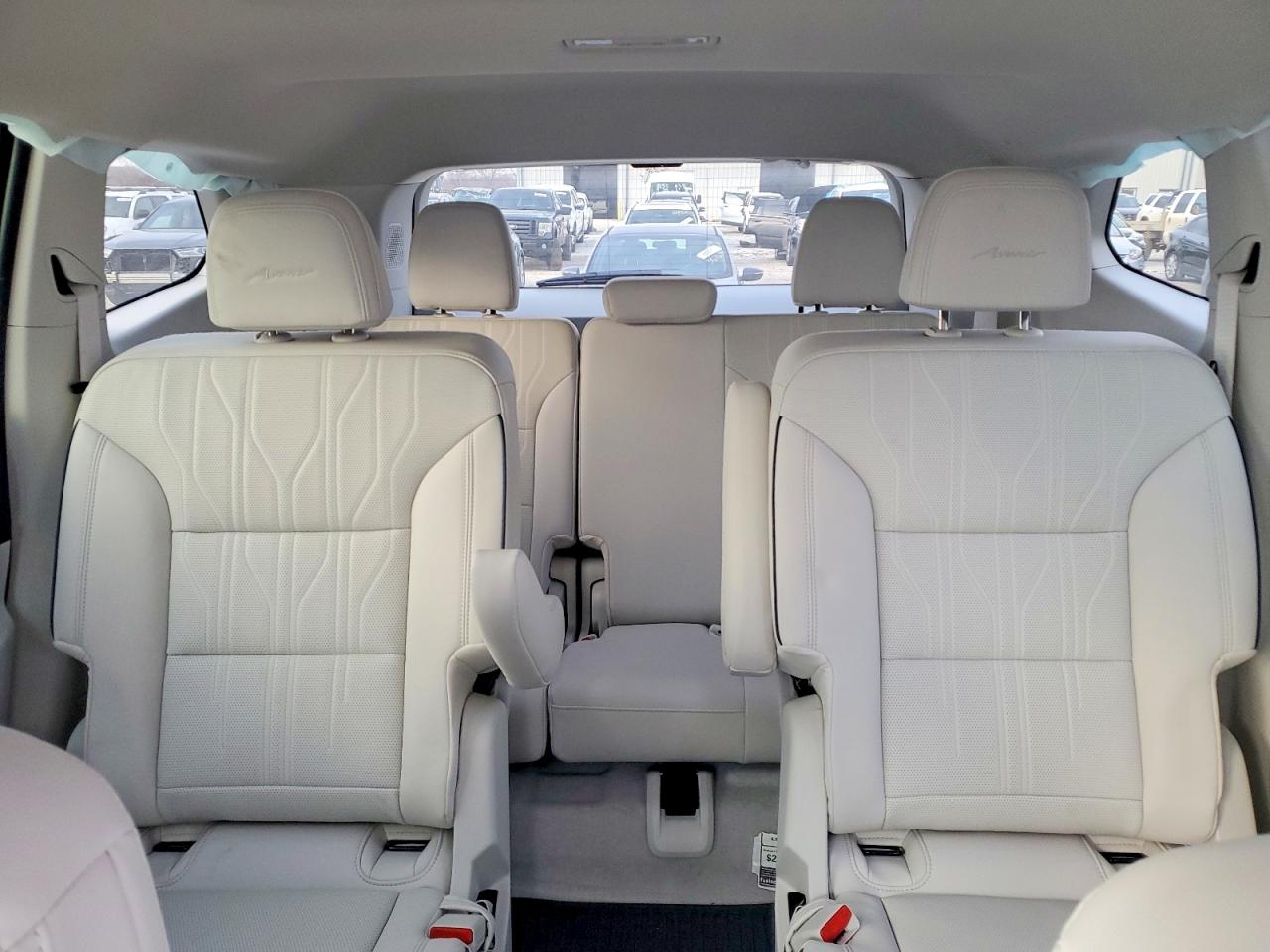 2025 BUICK ENCLAVE AVENIR photo 19