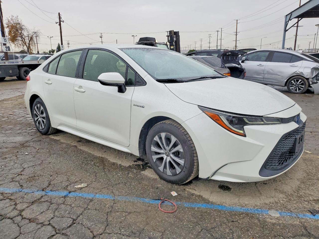 2021 TOYOTA COROLLA LE photo 4