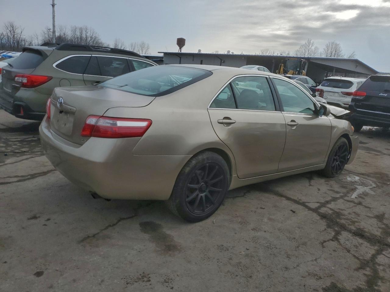 2009 TOYOTA CAMRY BASE photo 3