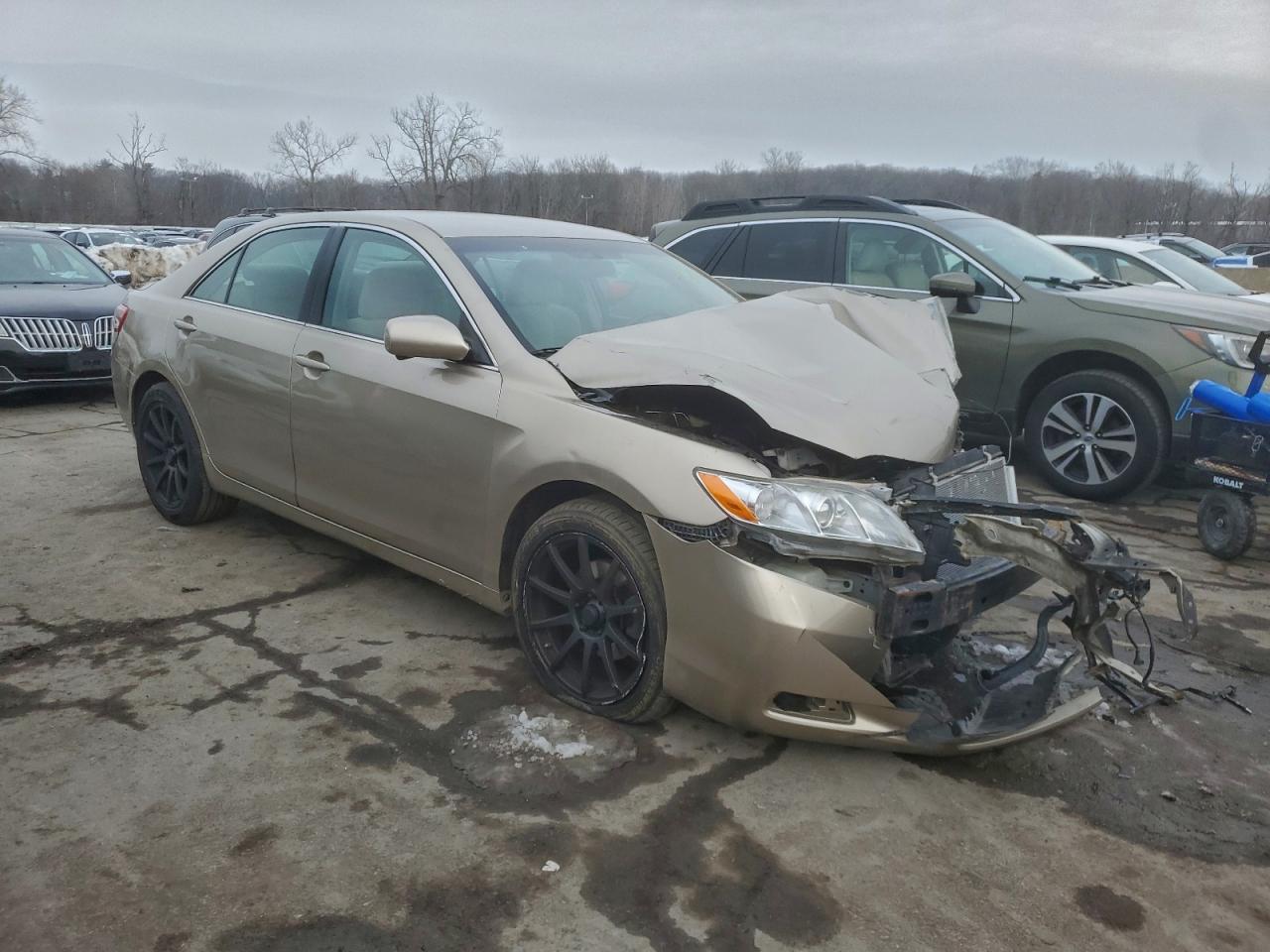 2009 TOYOTA CAMRY BASE photo 4
