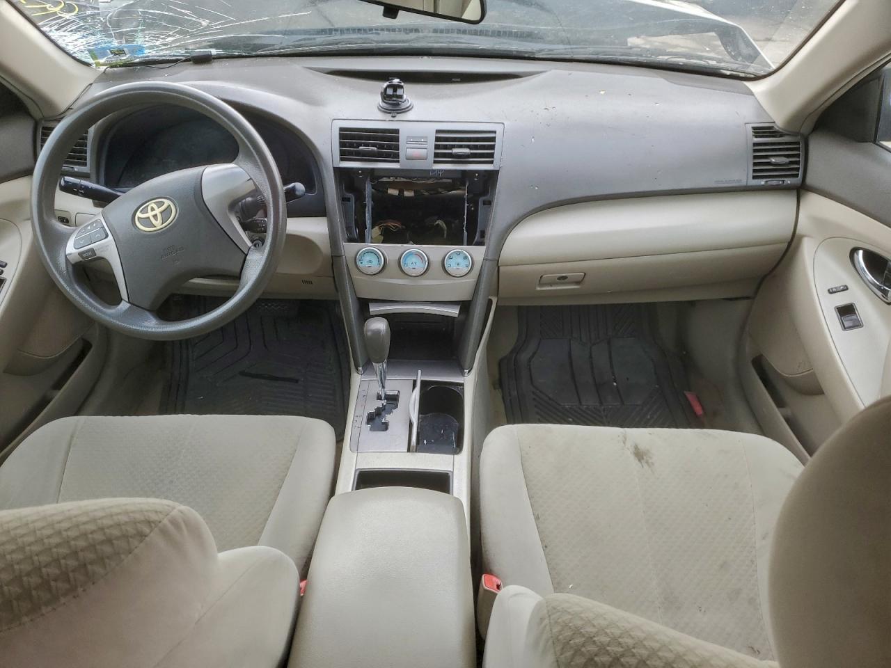 2009 TOYOTA CAMRY BASE photo 8