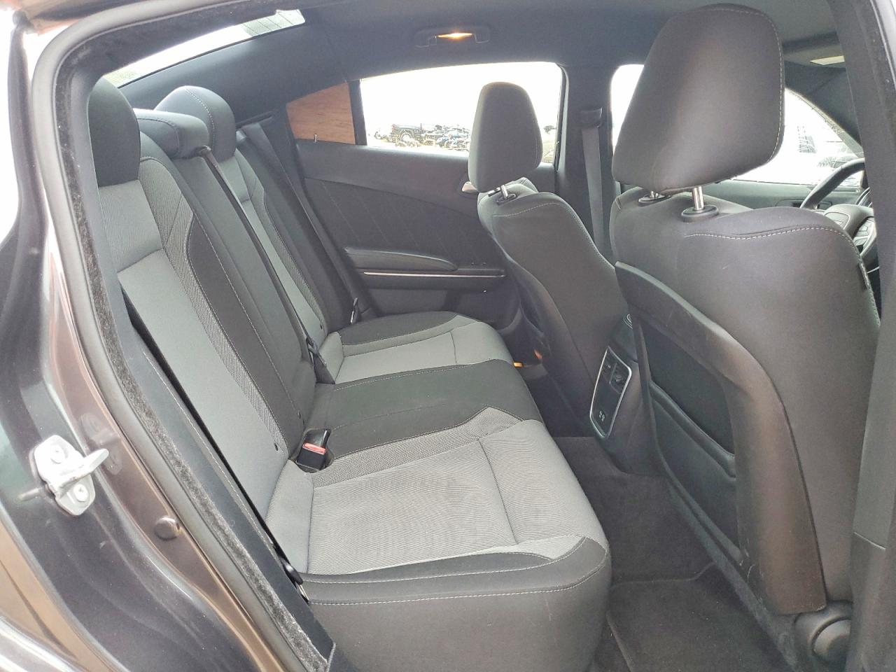 2016 DODGE CHARGER SXT photo 10
