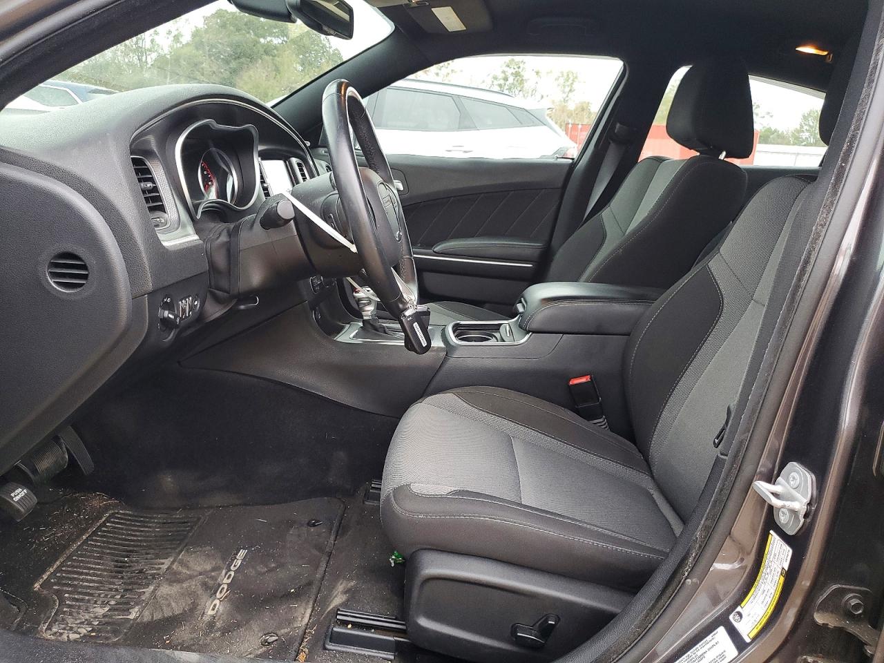 2016 DODGE CHARGER SXT photo 7
