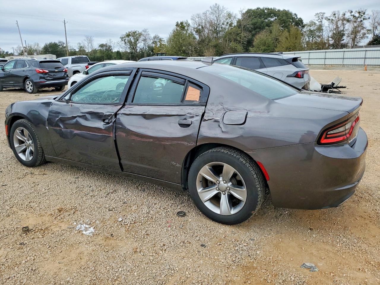 2016 DODGE CHARGER SXT photo 2