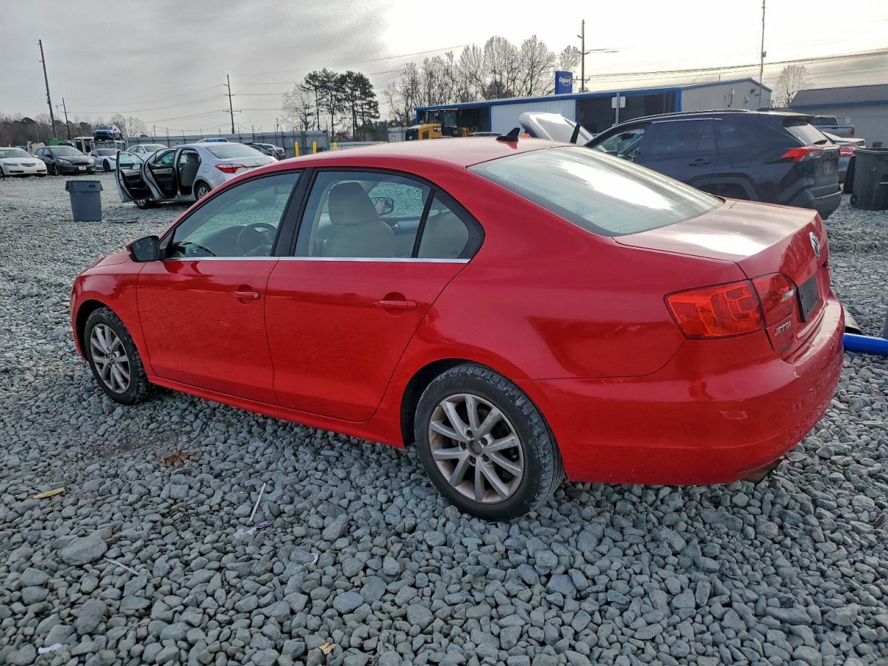 2013 VOLKSWAGEN JETTA SE photo 2