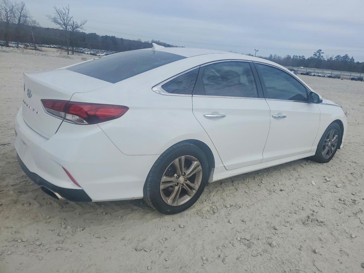 2018 HYUNDAI SONATA SPORT photo 3