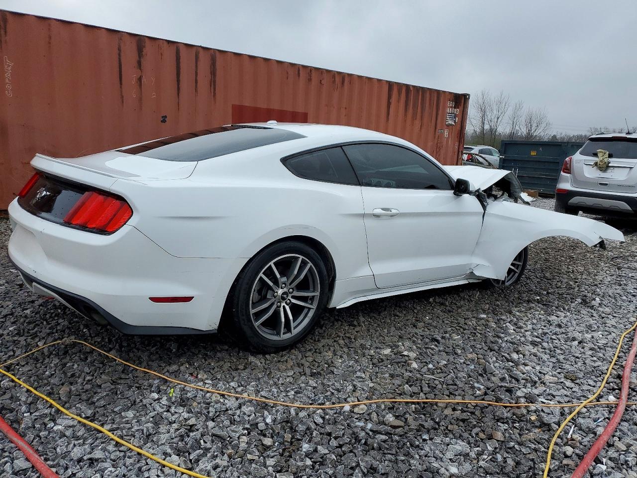 2015 FORD MUSTANG photo 3