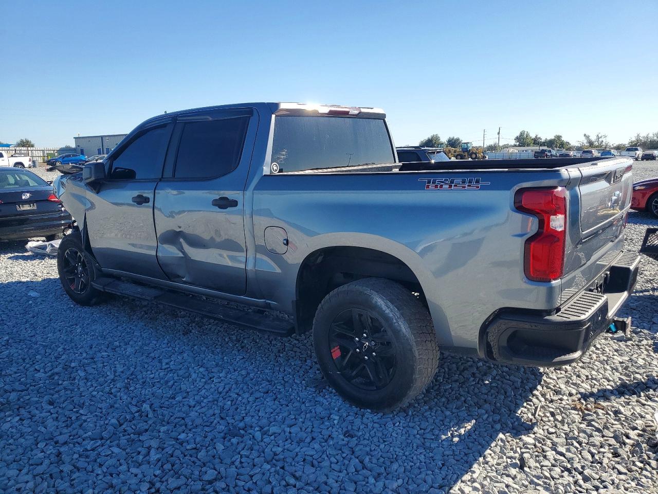 2021 CHEVROLET SILVERADO K1500 TRAIL BOSS CUSTOM photo 2