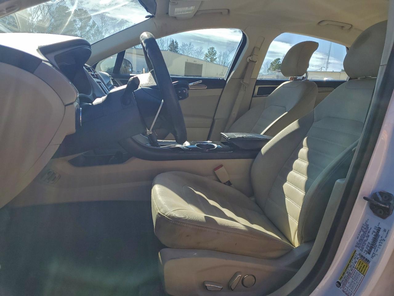 2013 FORD FUSION SE photo 13