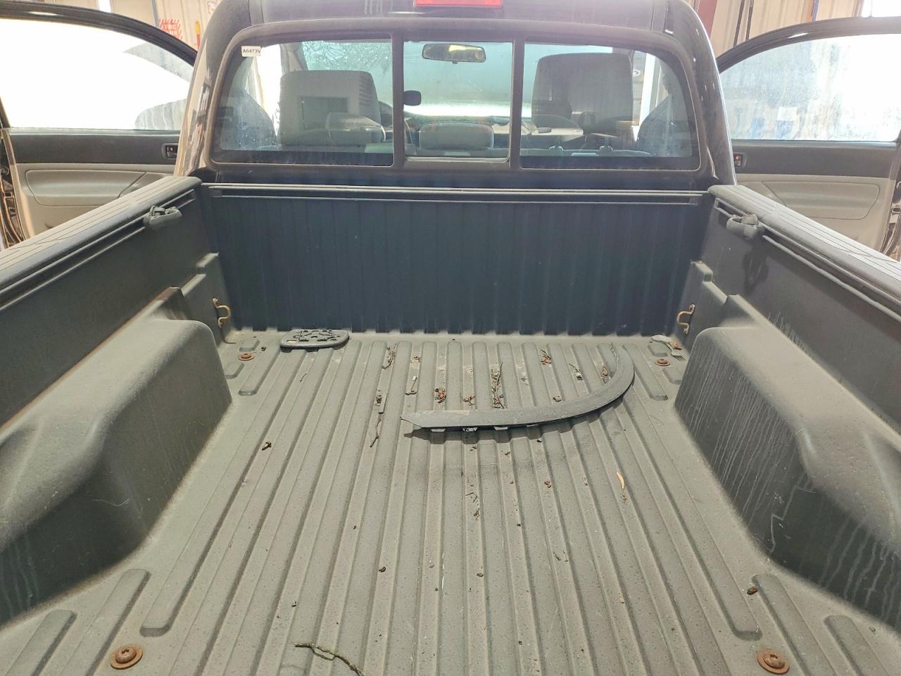 2013 TOYOTA TACOMA photo 10