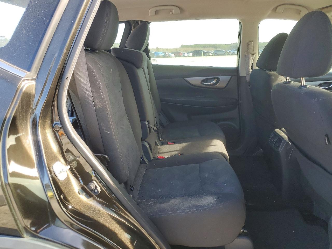 2016 NISSAN ROGUE S photo 11