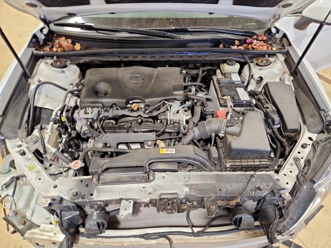 2018 TOYOTA CAMRY L photo 11