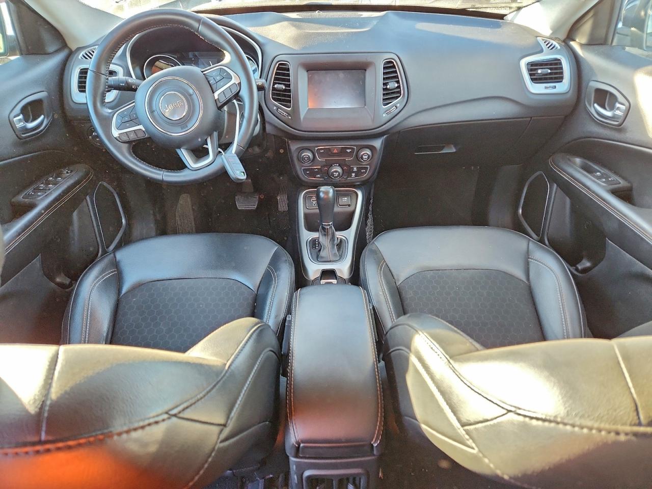 2019 JEEP COMPASS LATITUDE photo 8