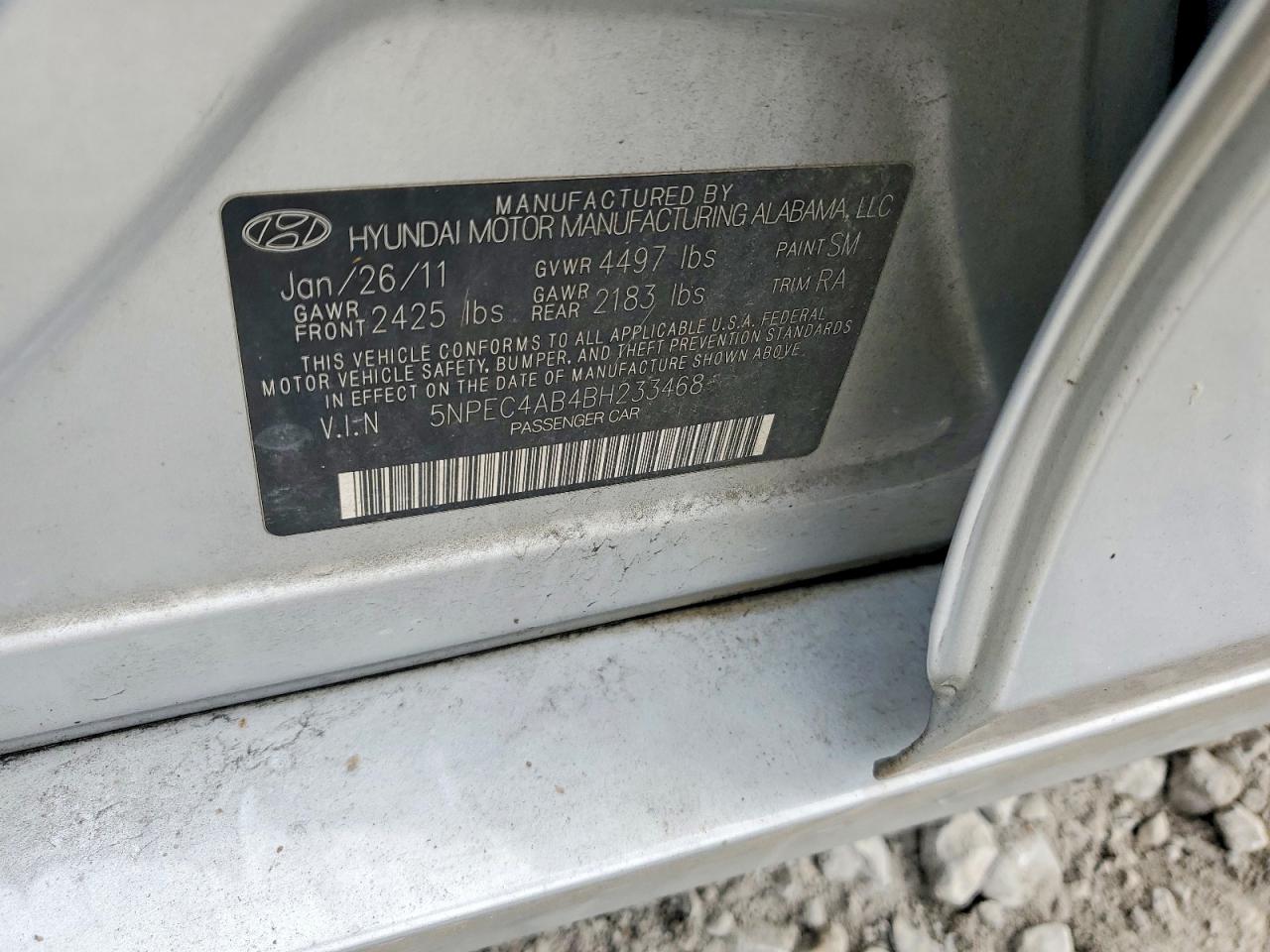 2011 HYUNDAI SONATA SE photo 12