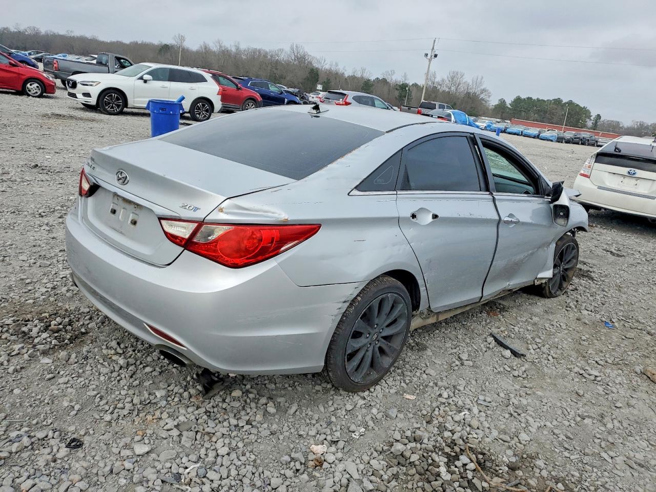 2011 HYUNDAI SONATA SE photo 3