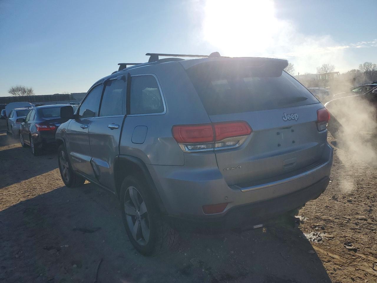 2015 JEEP GRAND CHEROKEE LIMITED photo 2
