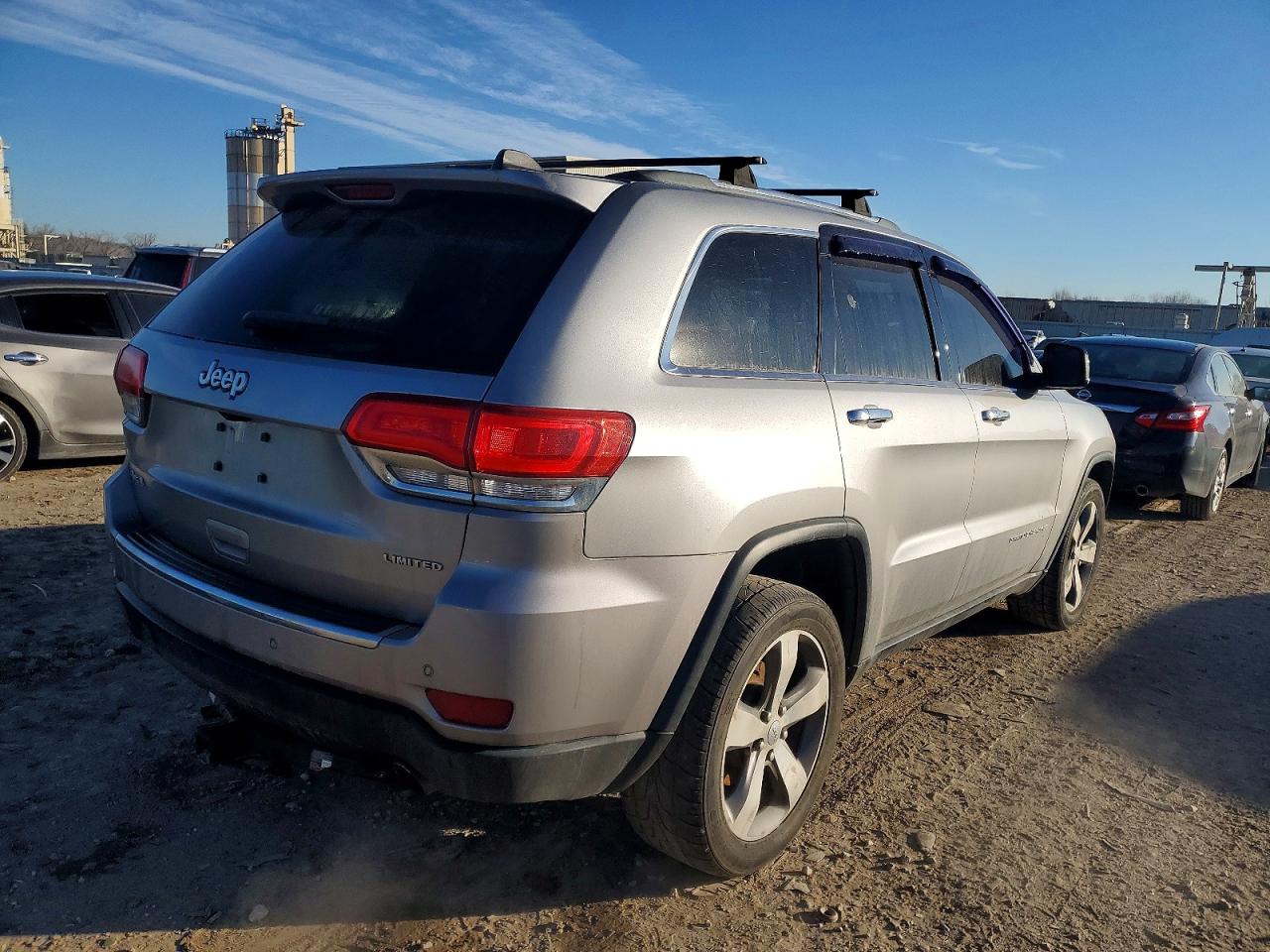 2015 JEEP GRAND CHEROKEE LIMITED photo 3
