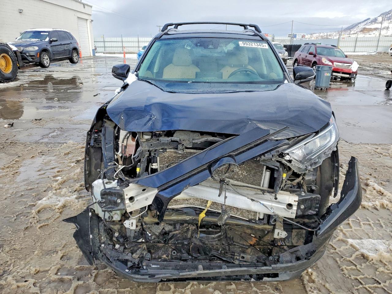 2021 TOYOTA RAV4 XLE photo 5