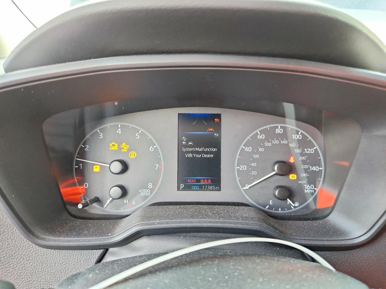 2024 TOYOTA COROLLA LE photo 25