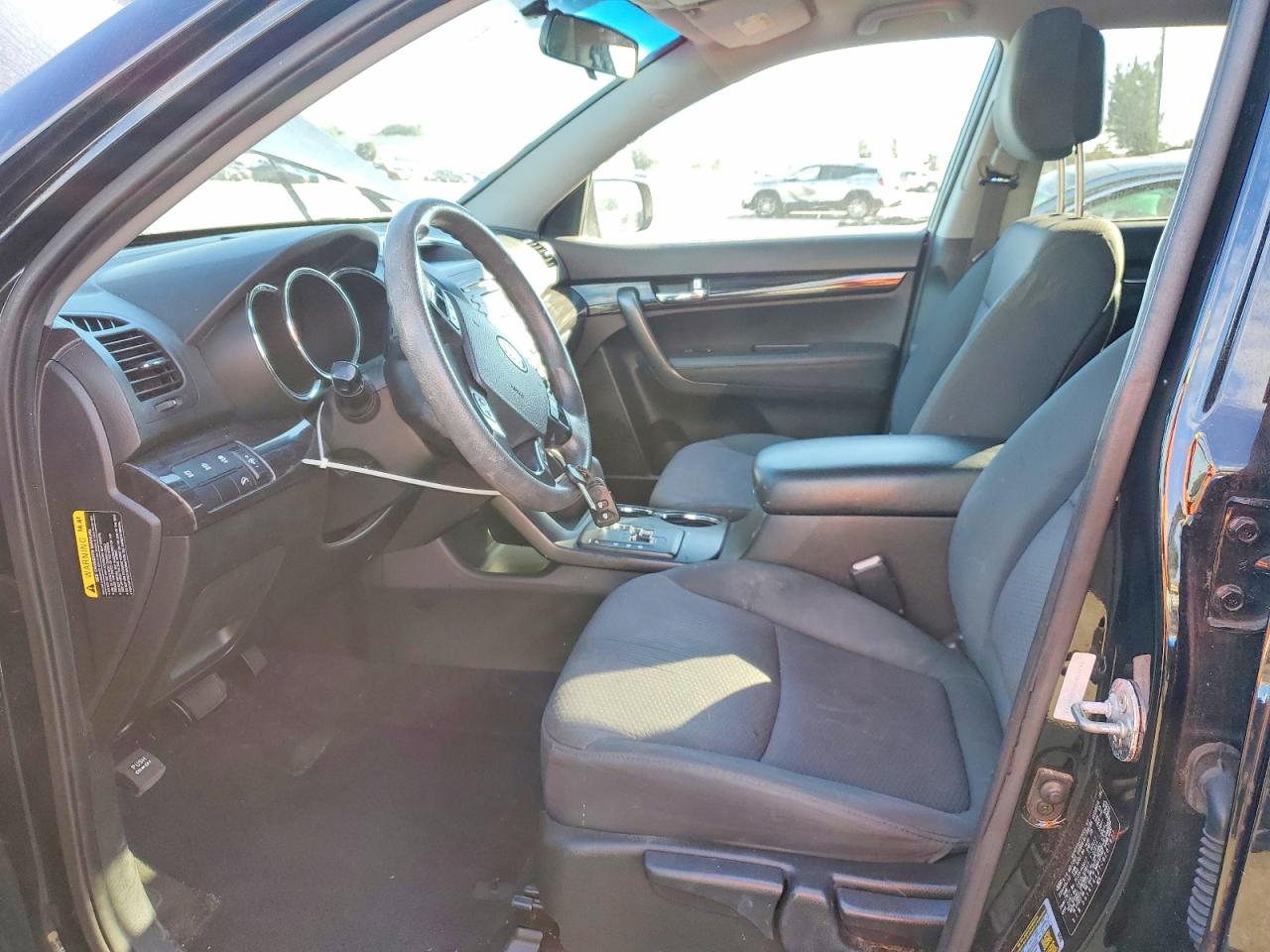 2012 KIA SORENTO BASE photo 7