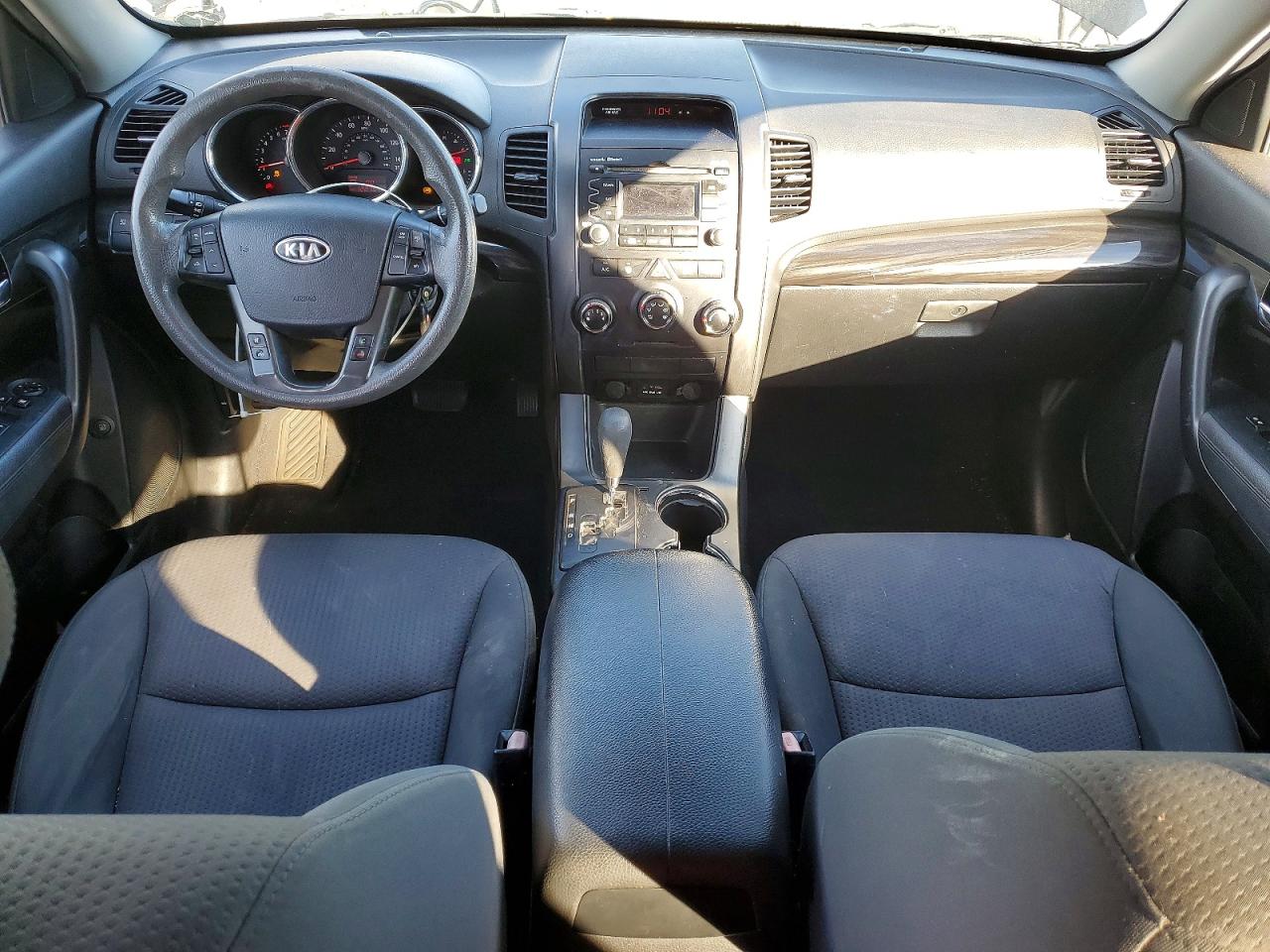 2012 KIA SORENTO BASE photo 8