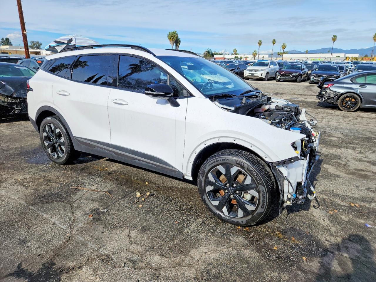 2023 KIA SPORTAGE X LINE photo 4