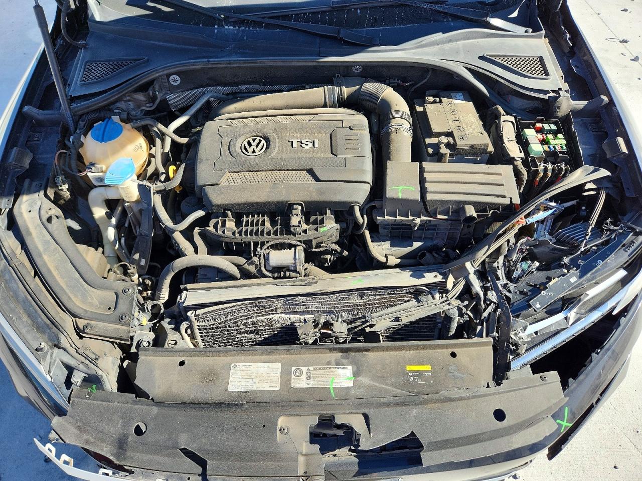 2017 VOLKSWAGEN PASSAT R-LINE photo 11