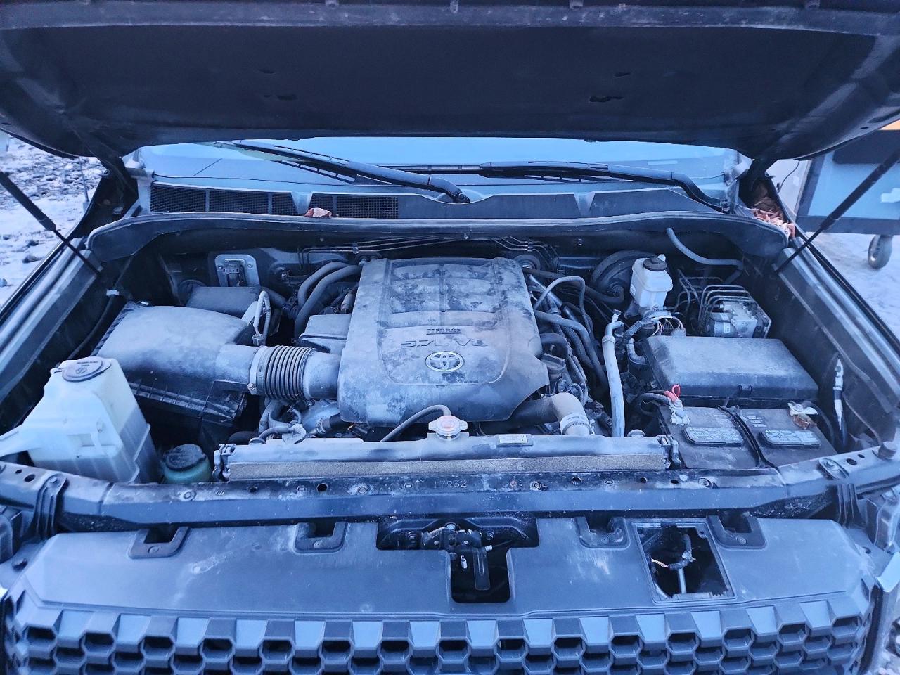 2018 TOYOTA TUNDRA DOUBLE CAB SR photo 11