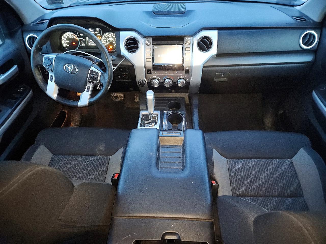 2018 TOYOTA TUNDRA DOUBLE CAB SR photo 8