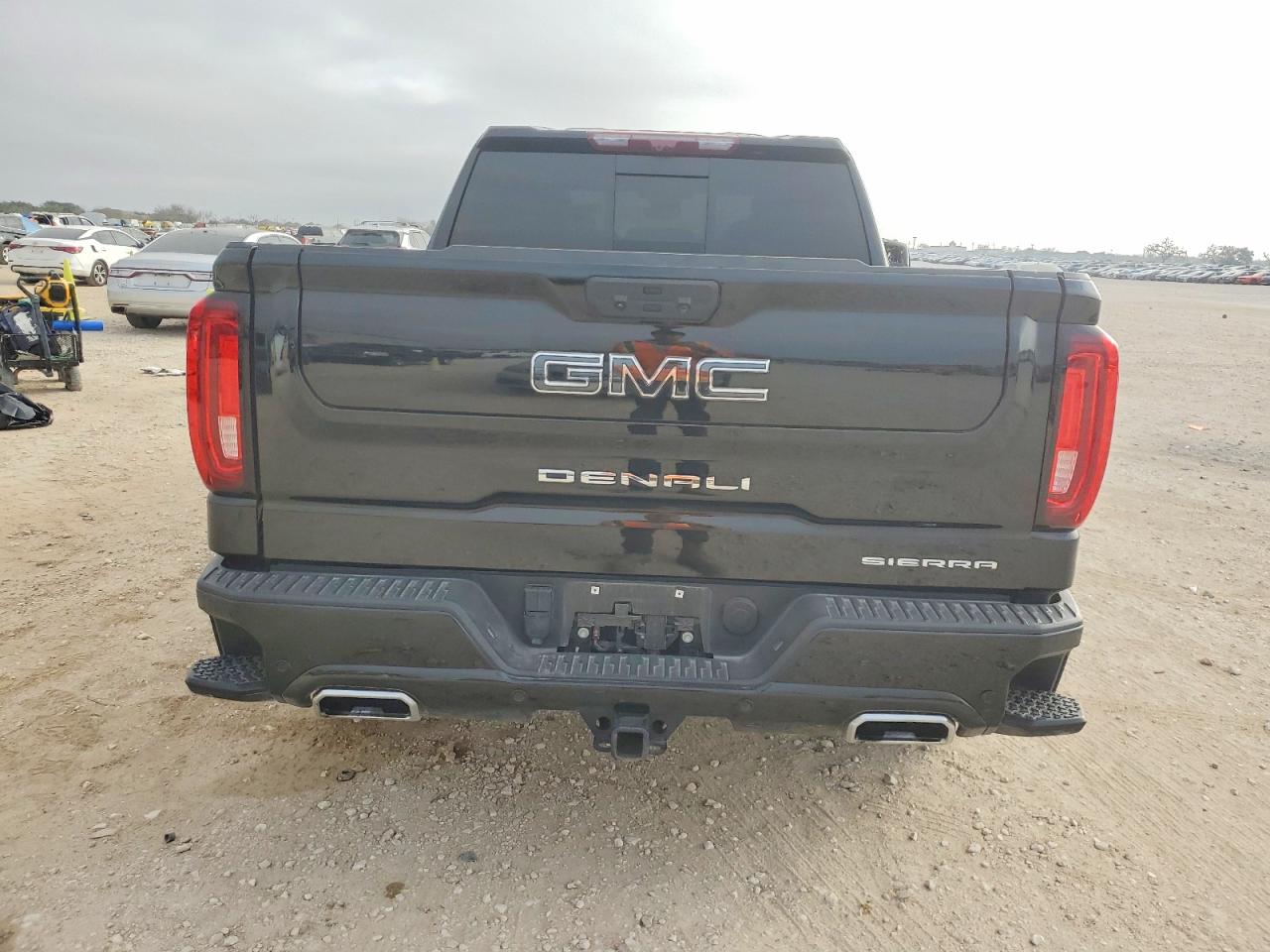 2025 GMC SIERRA K1500 DENALI ULTIMATE photo 6