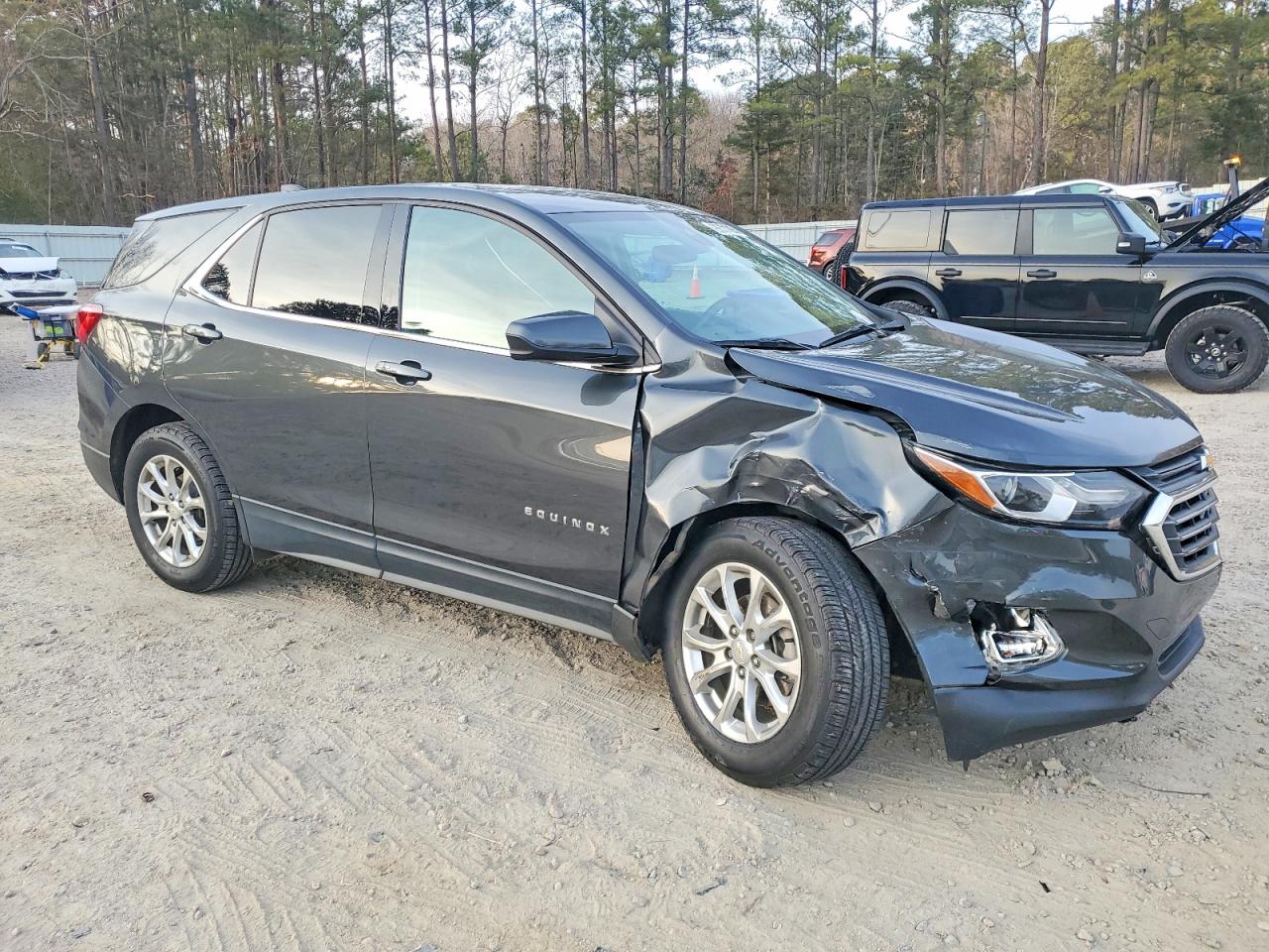 2020 CHEVROLET EQUINOX LT photo 4