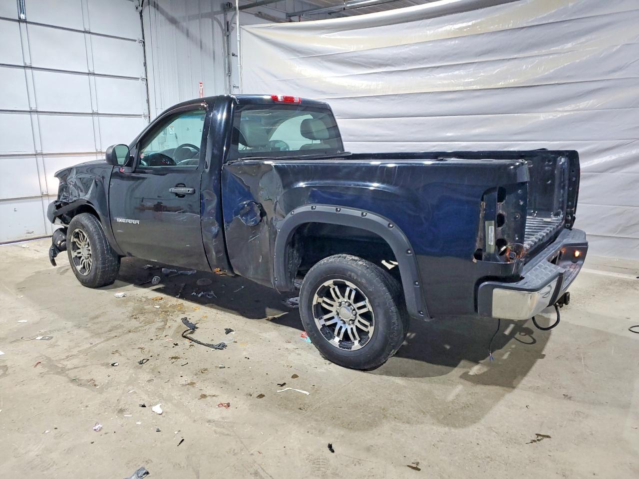 2012 GMC SIERRA C1500 photo 2