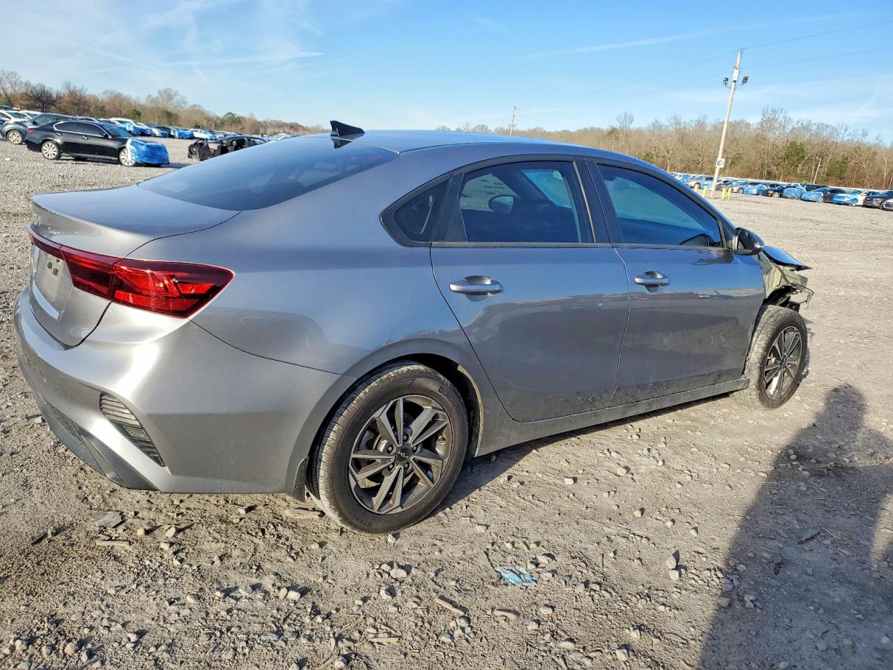 2024 KIA FORTE LXS photo 3