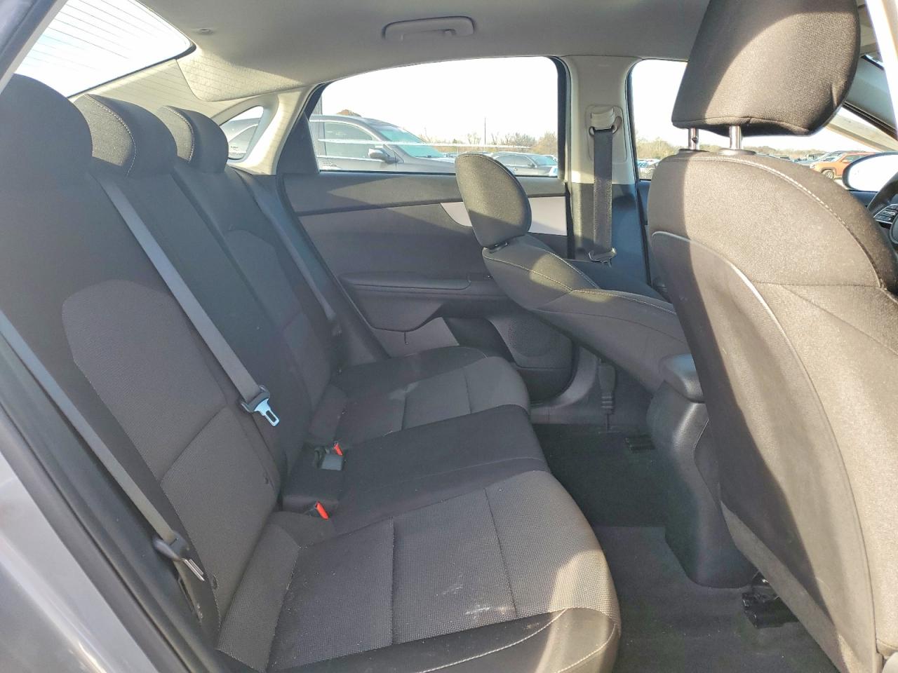 2024 KIA FORTE LXS photo 10