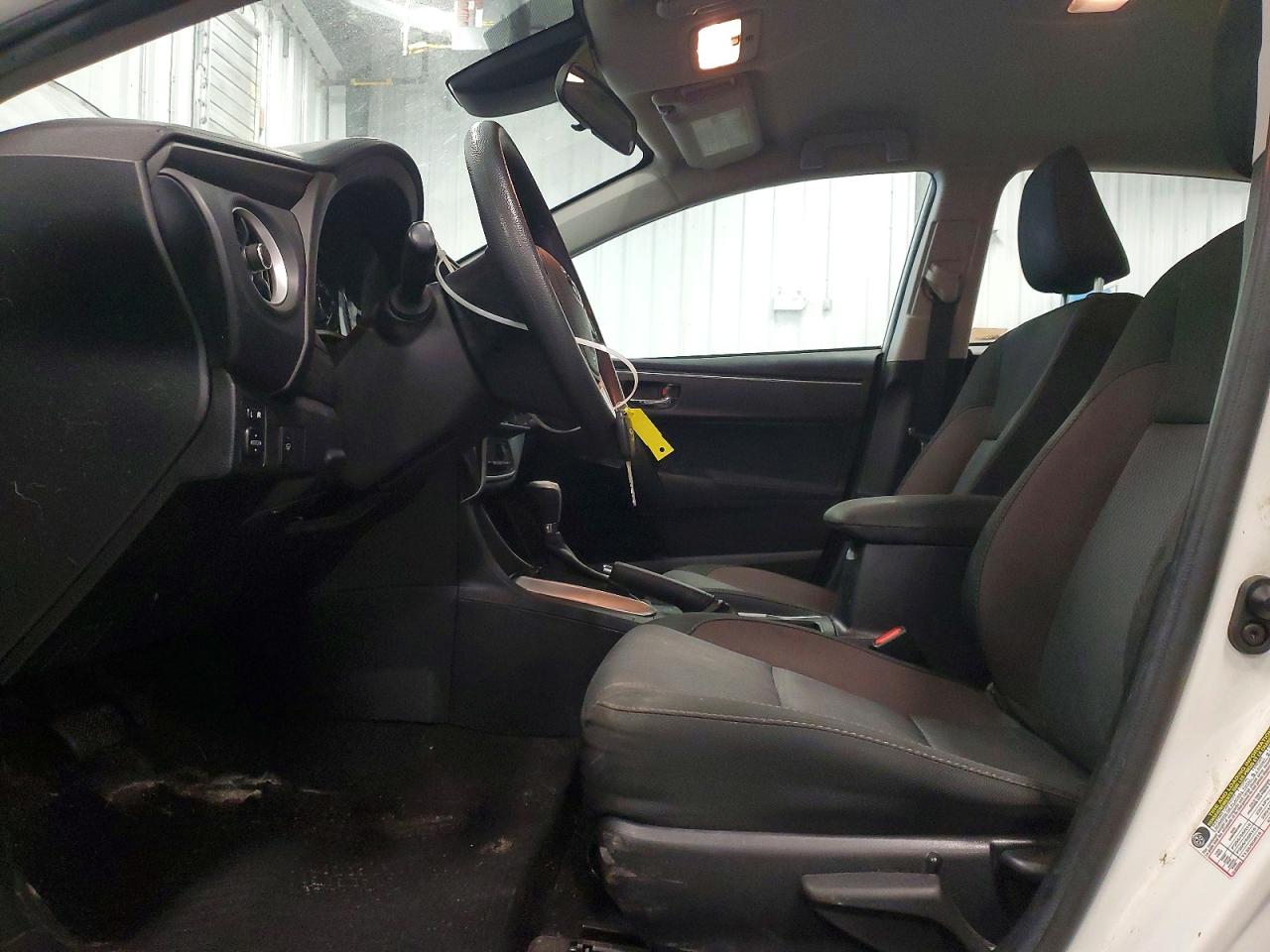 2018 TOYOTA COROLLA L photo 7