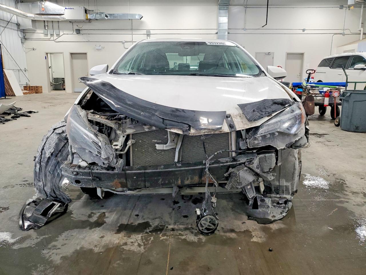 2018 TOYOTA COROLLA L photo 5