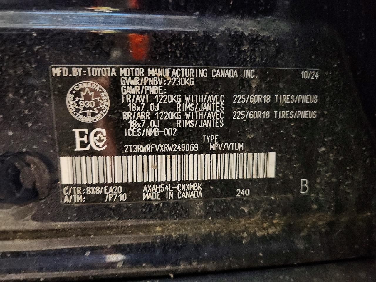 2024 TOYOTA RAV4 XLE photo 25
